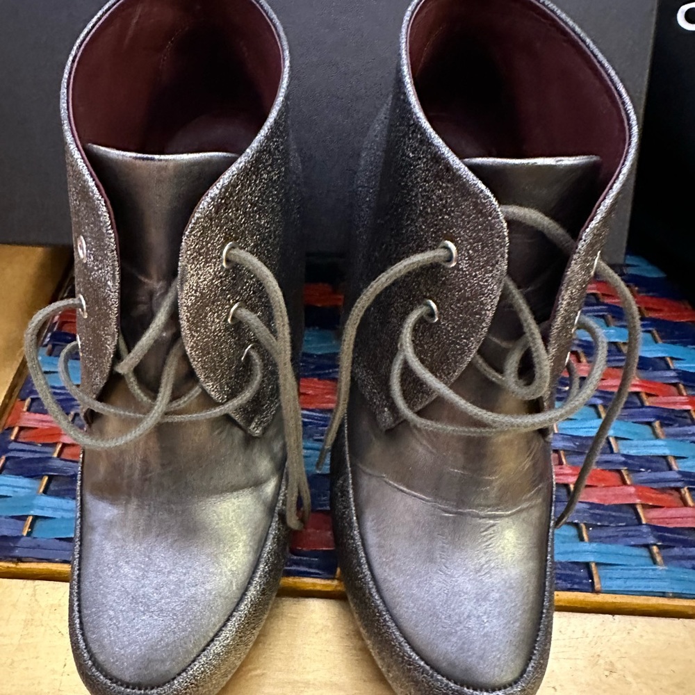 Chanel Heels worn once Size 37 $1500 Authentic - Picture 3 of 9